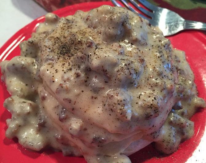 Classic Southern Sausage Gravy for Biscuits