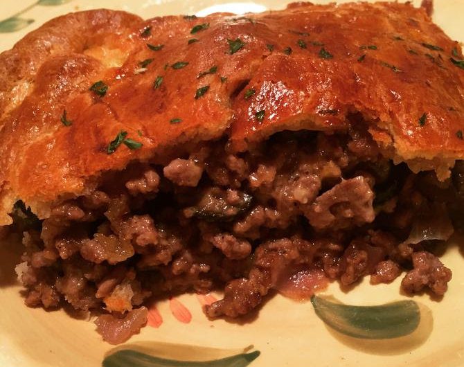 Easy Cheeseburger Casserole with Crescent Roll Crust