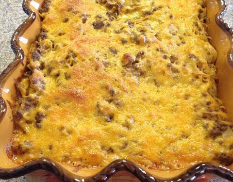 Cheesy Spaghetti Hamburger Casserole