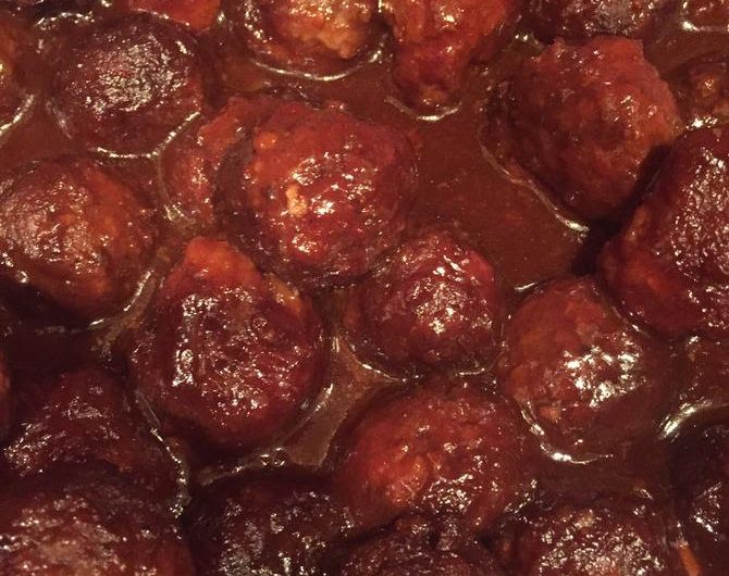 Classic Slow Cooker Grape Jelly Meatballs